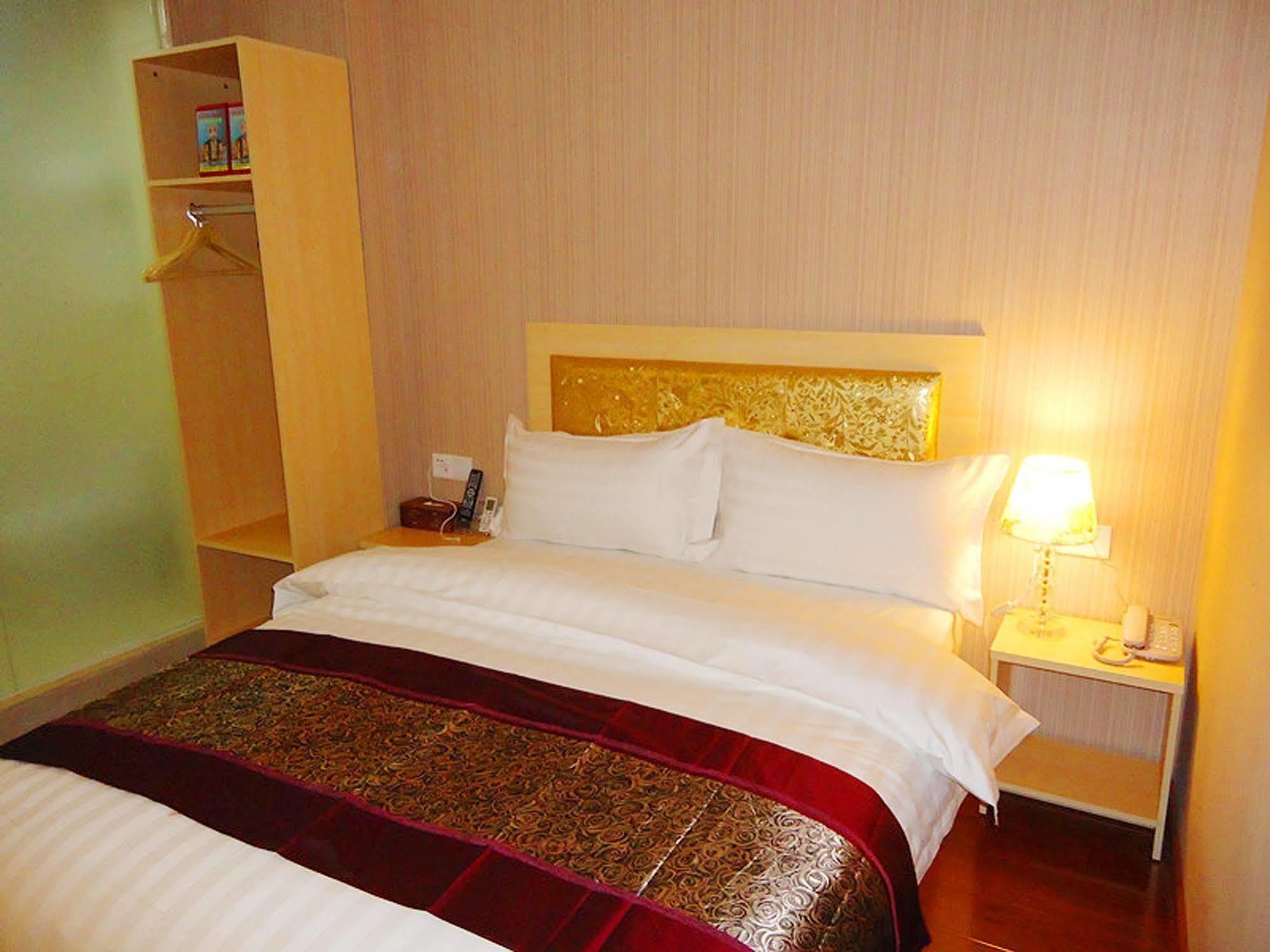 Shenzhen Civil Aviation Hotel Екстер'єр фото