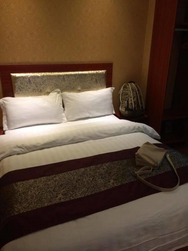 Shenzhen Civil Aviation Hotel Екстер'єр фото