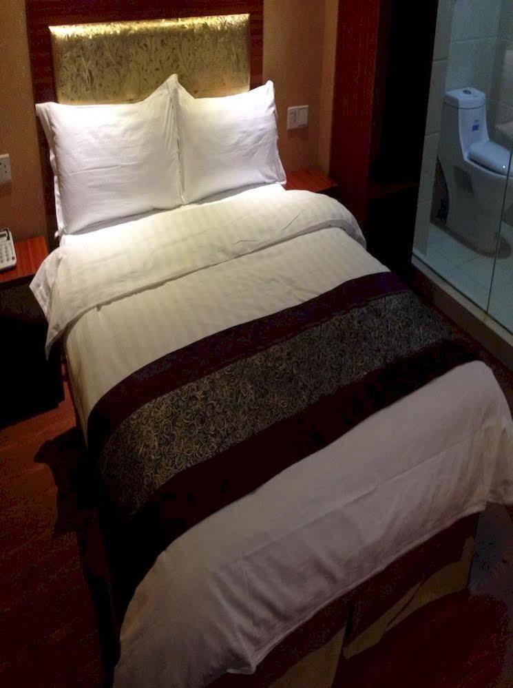 Shenzhen Civil Aviation Hotel Екстер'єр фото