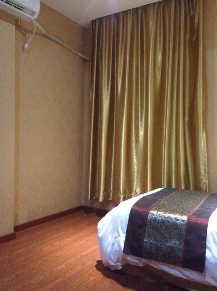 Shenzhen Civil Aviation Hotel Екстер'єр фото