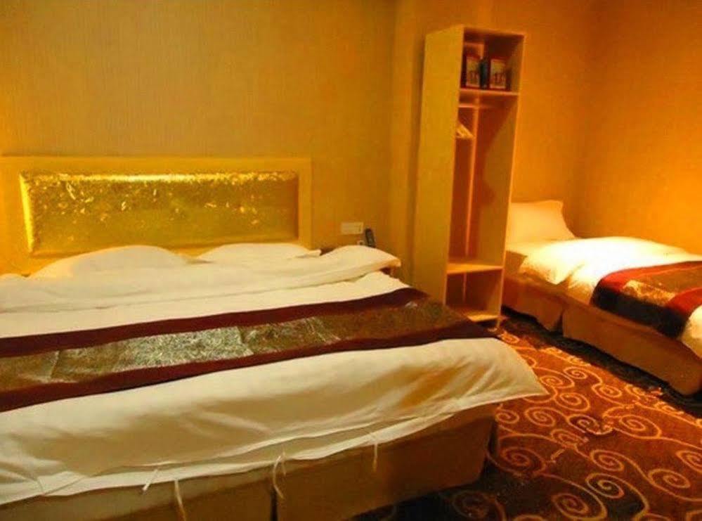Shenzhen Civil Aviation Hotel Екстер'єр фото