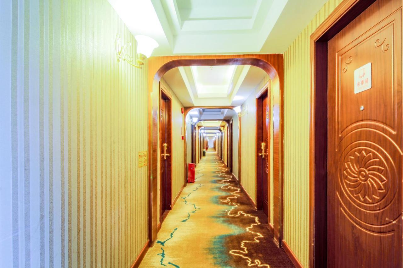 Shenzhen Civil Aviation Hotel Екстер'єр фото